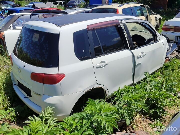 Мазда демио IDY по запчастям