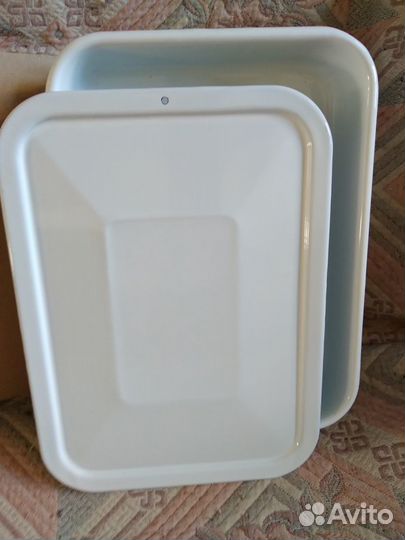 Лоток эмалированный для холодца с крышкой 2,5 л