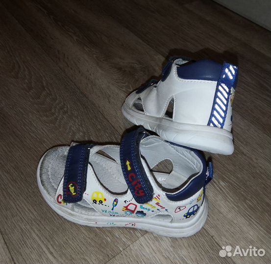 Сандали tombi