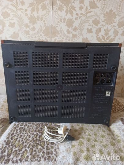 Катушечный магнитофон Сатурн 202-1-стерео