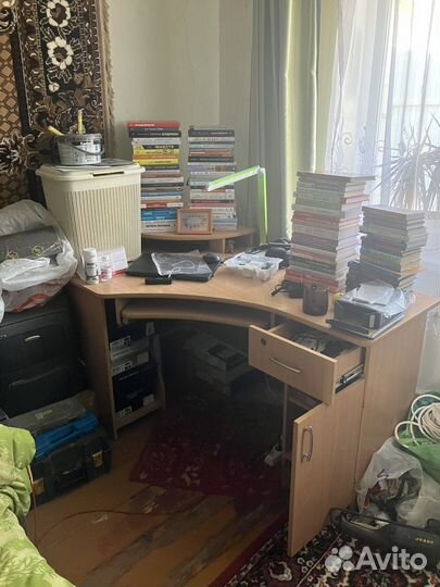 Компьютерный стол