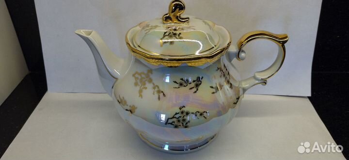 Большой чайник 1,8 литра.фарфор, позолота ГДР гер