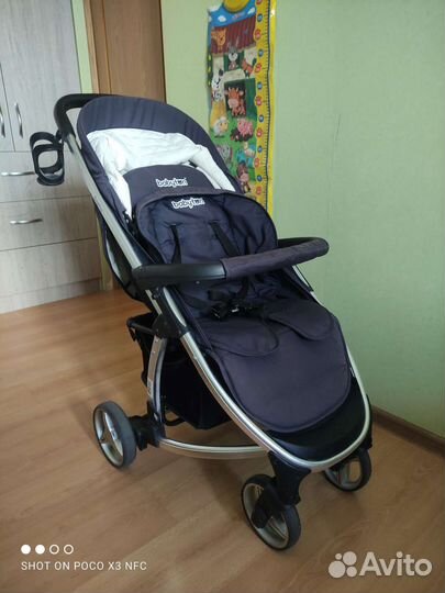 Прогулочная коляска
