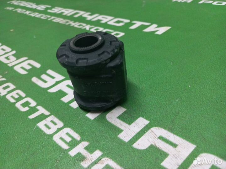 Сайлентблок рычага подвески Toyota Corolla 1983