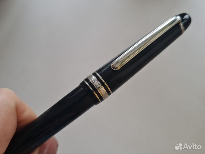 Не Monblanc ручка