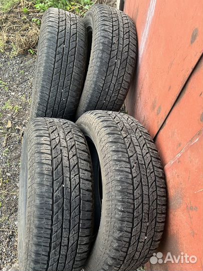 Yokohama Geolandar A/T G015 235/65 R17