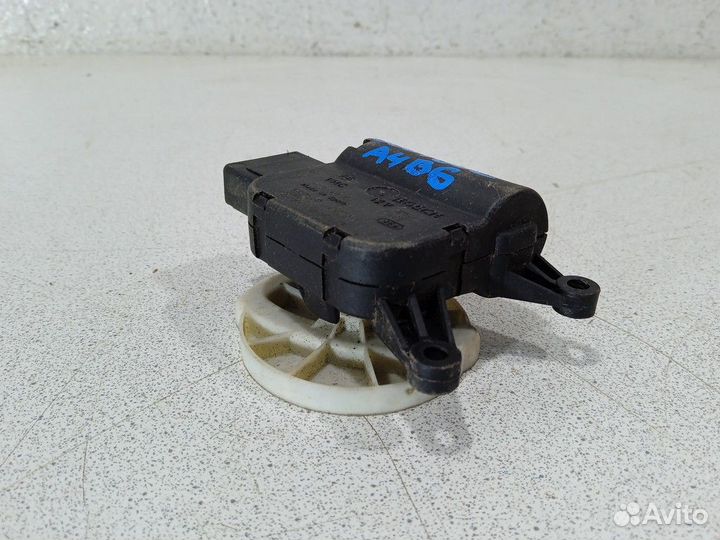 Моторчик заслонки печки