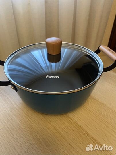 Кастрюля новая