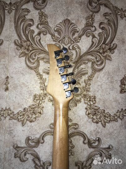 Электрогитара