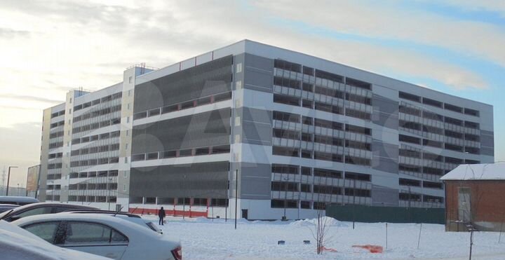 Машиноместо, 15 м²