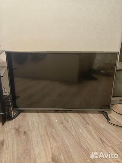 Телевизор LG 42 дюйма
