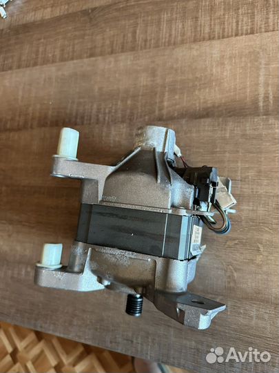 Двигататель стиральной машины whirlpool