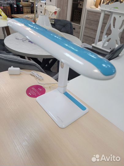 Лампа настольная, офисная