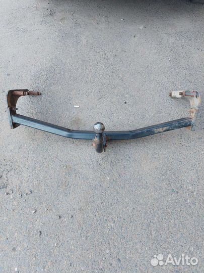 Фаркоп на LADA xray