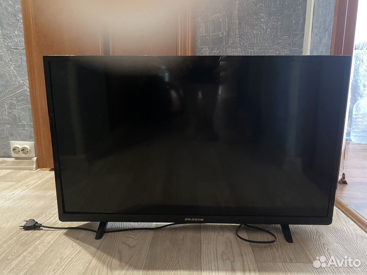 Телевизор Ericsson 32LED20T2 на запчасти