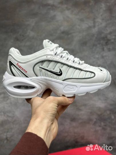 Кроссовки Nike Air Max Tailwind 4 х Supreme