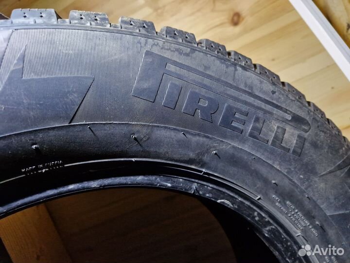 Pirelli Ice Zero 235/65 R17