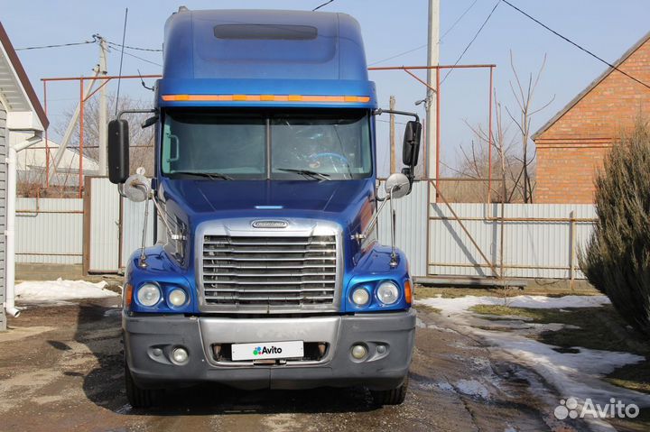 Freightliner ST120064ST, 2004