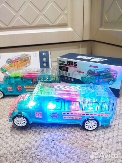 Игрушка автобус музыкальный со светом