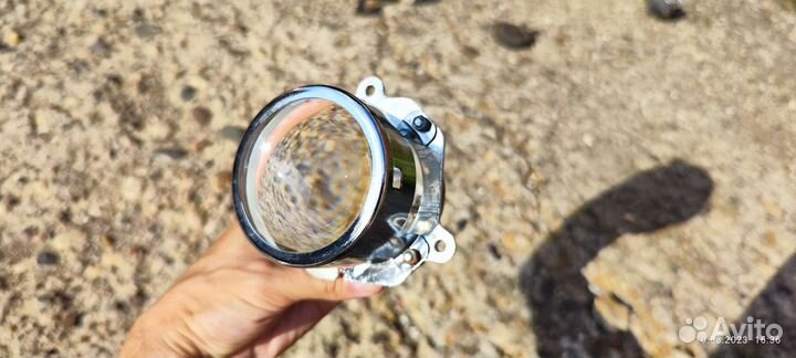 Линза правой фары Geely mk cross