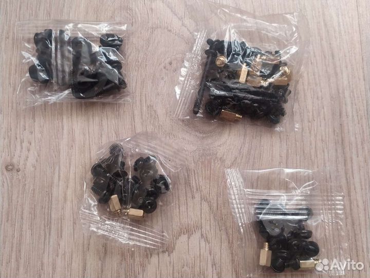 Болтики(крепежи) для сборки компьютера