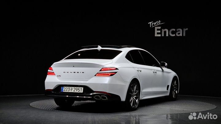 Genesis G70 2.0 AT, 2022, 16 257 км