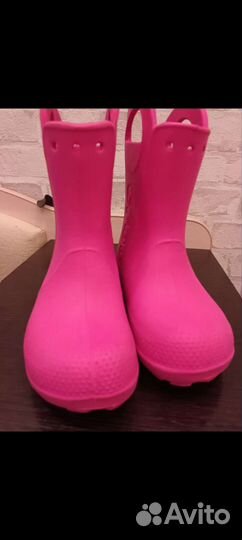 Сапожки для девочки Crocs