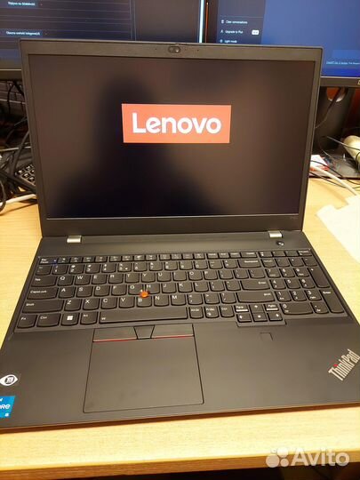 Thinkpad P15v Gen 3 I7-12700H/T1200/16/512