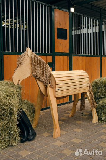Деревянная лошадка