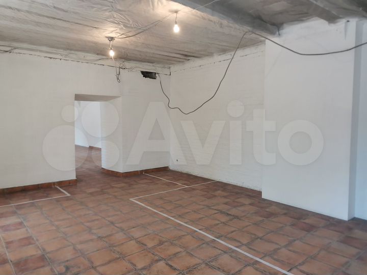 Сдам в аренду помещение в центре города S- 213 м²