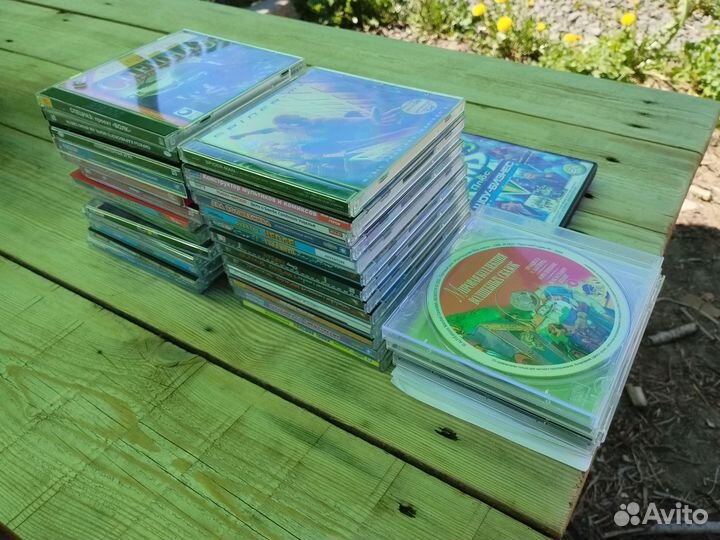 DVD диски с детскими играми. CD со сказками