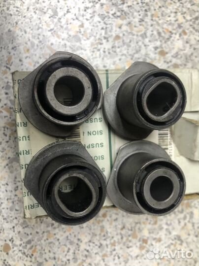 Сайлентблоки рулевой рейки hilux 12