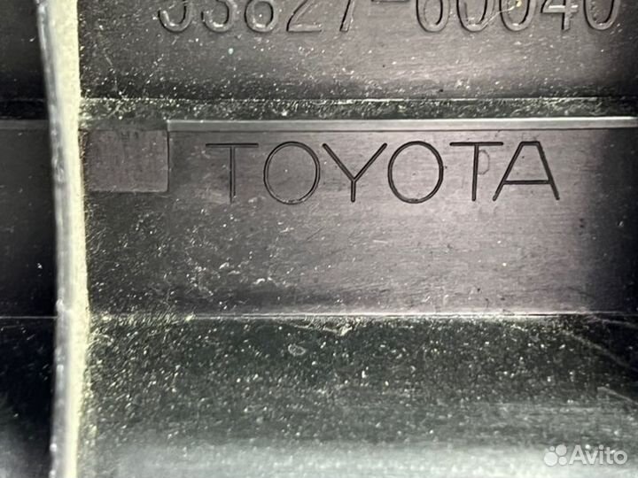 Локер крыла передний левый Toyota Land Cruiser