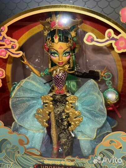 В наличии Monster High Jinafire Long Fang Vote