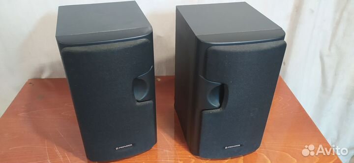 Полочная акустика