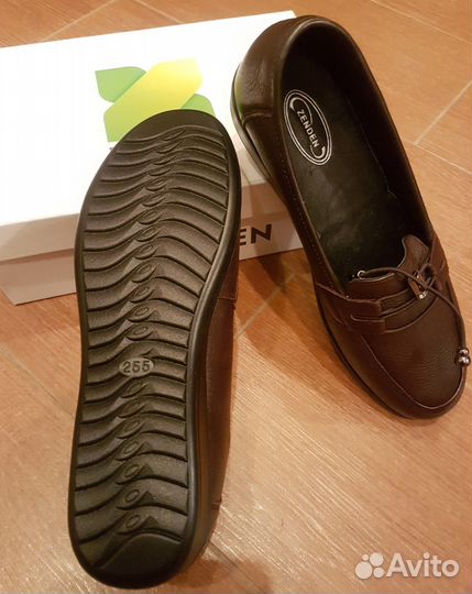 Продам новые женские п/ботинки Zenden