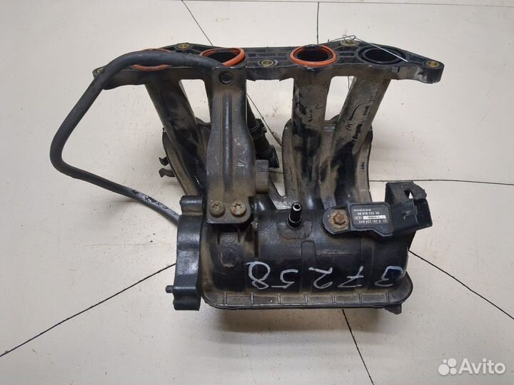 Коллектор впускной Citroen Saxo, 2001