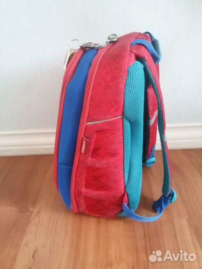 Рюкзак школьный