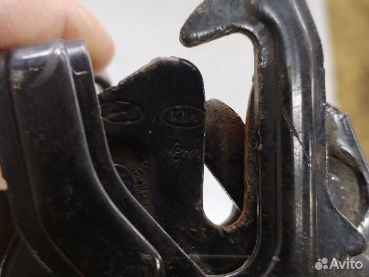 Замок капота Hyundai solaris 1