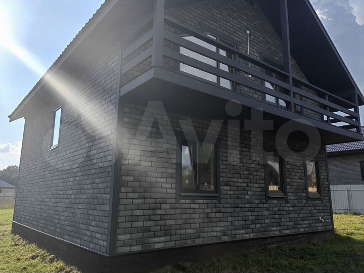 Дом 160 м² на участке 8 сот.