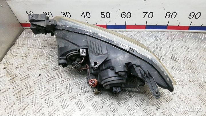 Фара Mazda 3 BK (2003-2009)