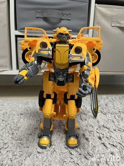 Робот трансформер бамблби 25 см