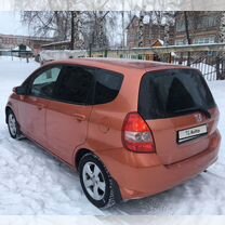 Honda Jazz 1.3 CVT, 2007, 170 000 км, с пробегом, цена 650 000 руб.