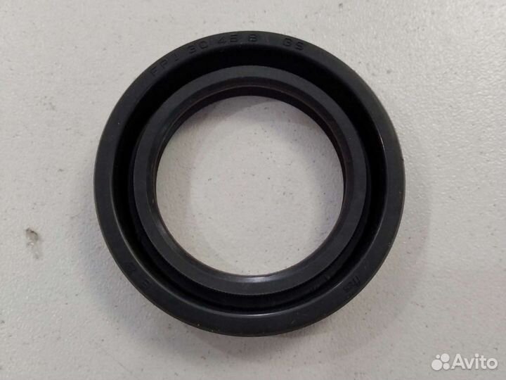 Сальник коленвала верх Mercury Tohatsu 25-30