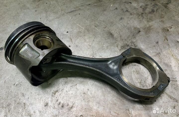 Поршень Мерседес 642 мотор