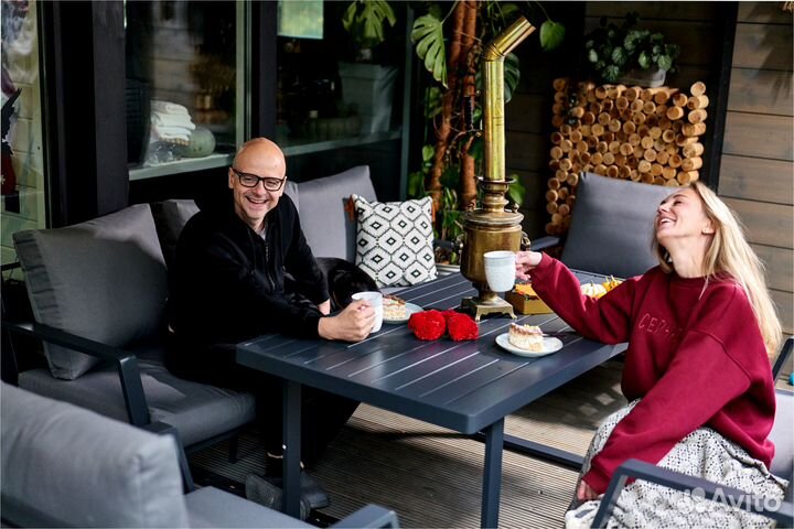 Садовая мебель с подушками