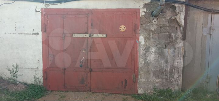 Гараж, > 30 м²