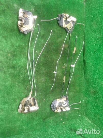 Замок двери Mitsubishi Lancer 9 1.6 2005