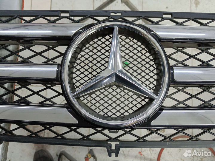 Решетка радиатора Mercedes G W463 2015-2018