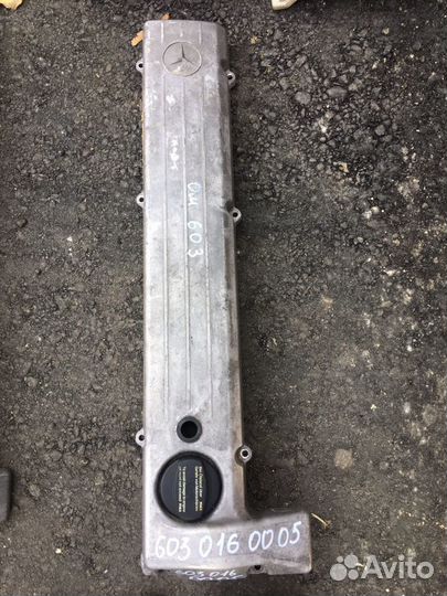 Клапанная крышка Mercedes Ом603